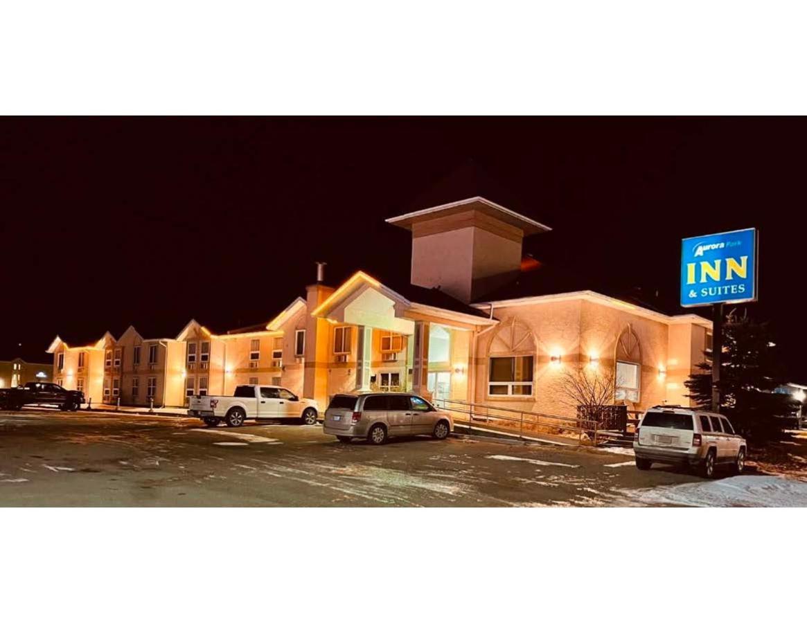 Aurora Park Inn & Suites Dawson Creek Exterior photo